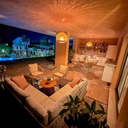 Apartamento Luxury 2bed With Sea Views In Benahavís Estepona