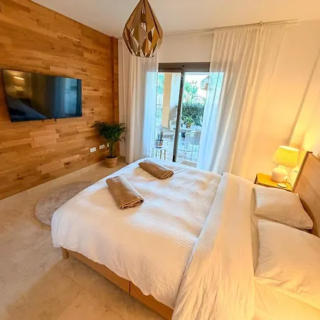 Lejlighed Luxury 2bed With Sea Views In Benahavis *