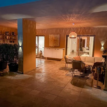 Luxury 2bed With Sea Views In Benahavis *